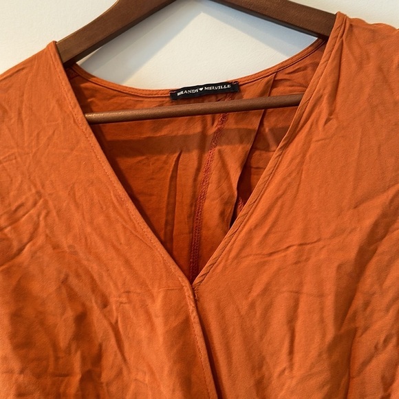 Brandy Melville blouse - Picture 3 of 6